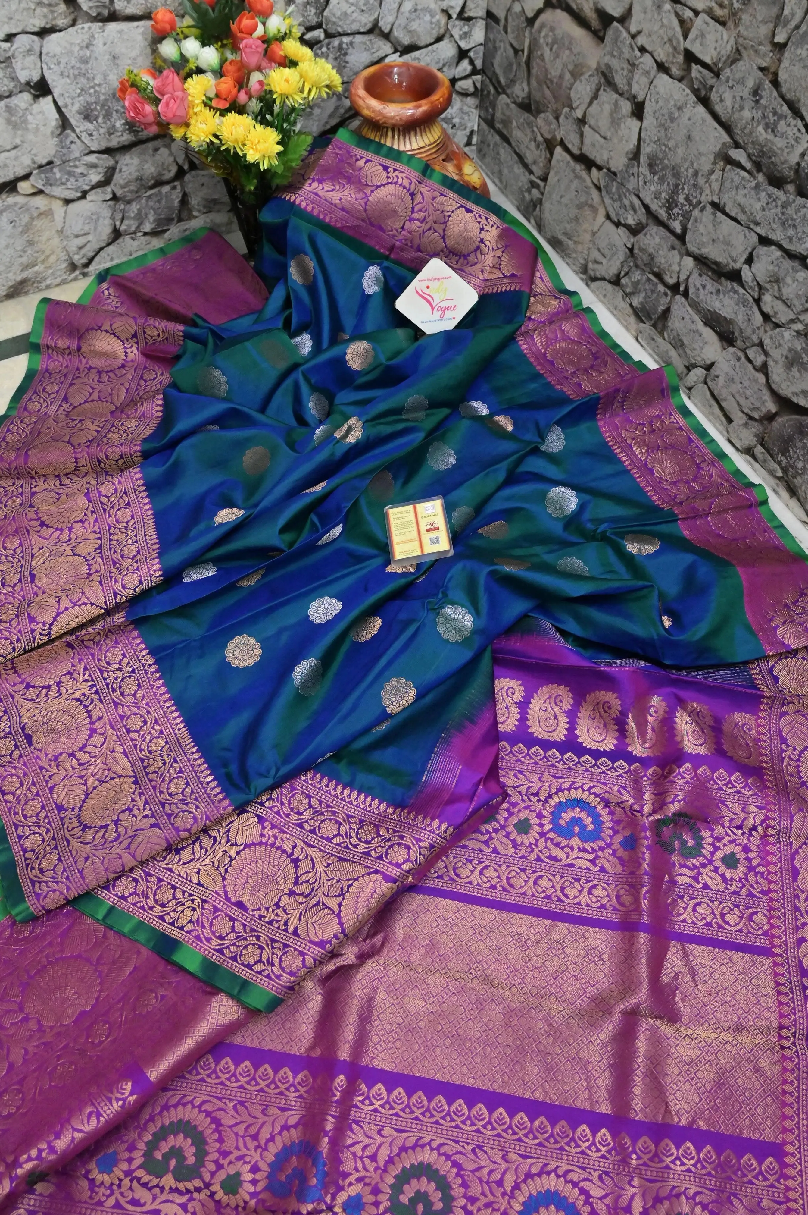 Blue and Green Dual-Tone Gadwal Silk Saree with Golden and Silver Zari Butta with Meenakari