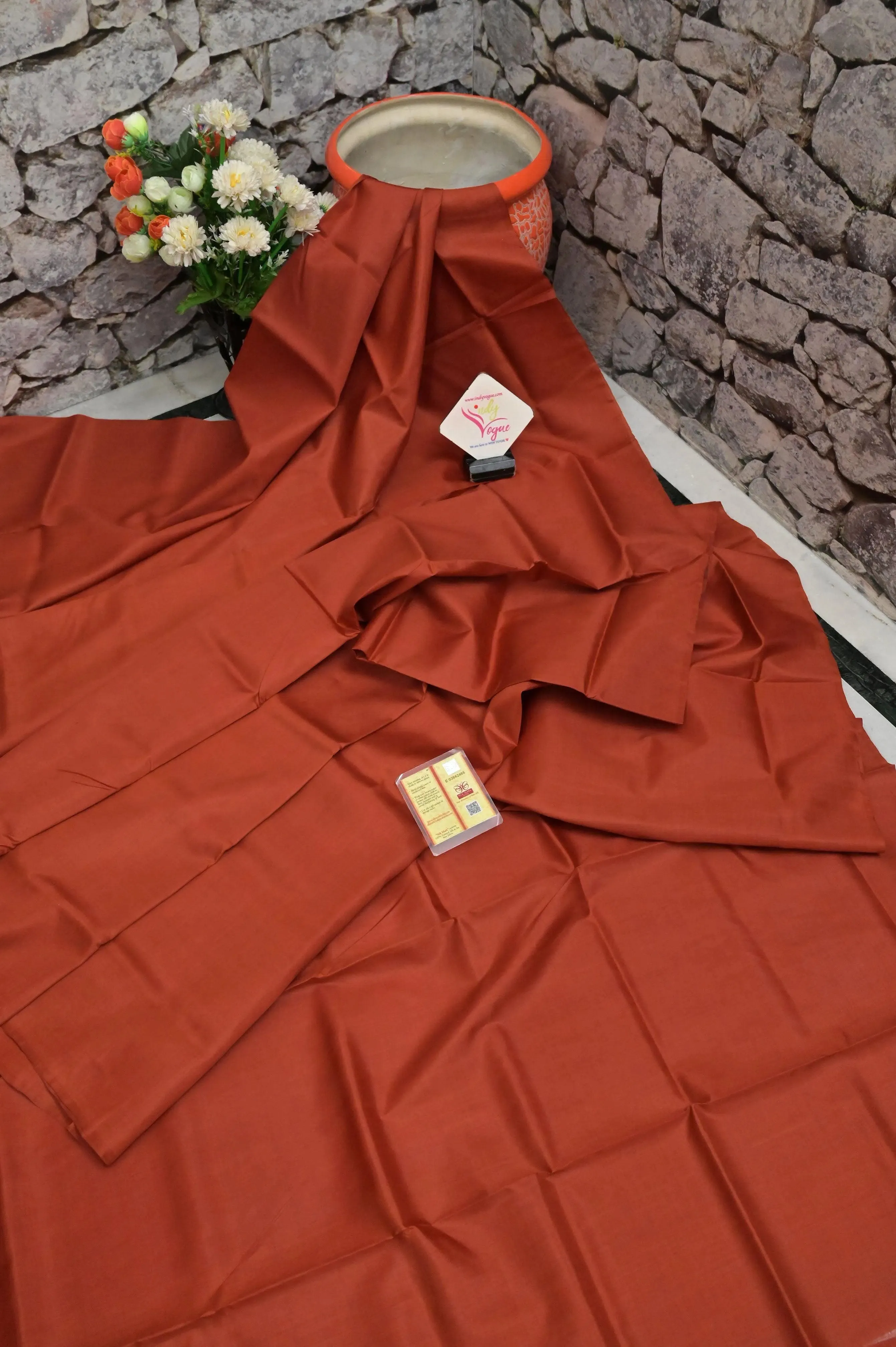 Brick Red Color Pure Bishnupur Silk Saree with Hand Batik Blouse Piece