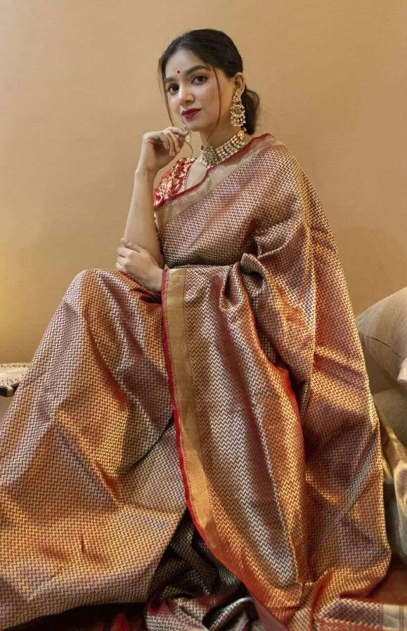 Rich Look Woven Kanjivaram Silk Blend Saree