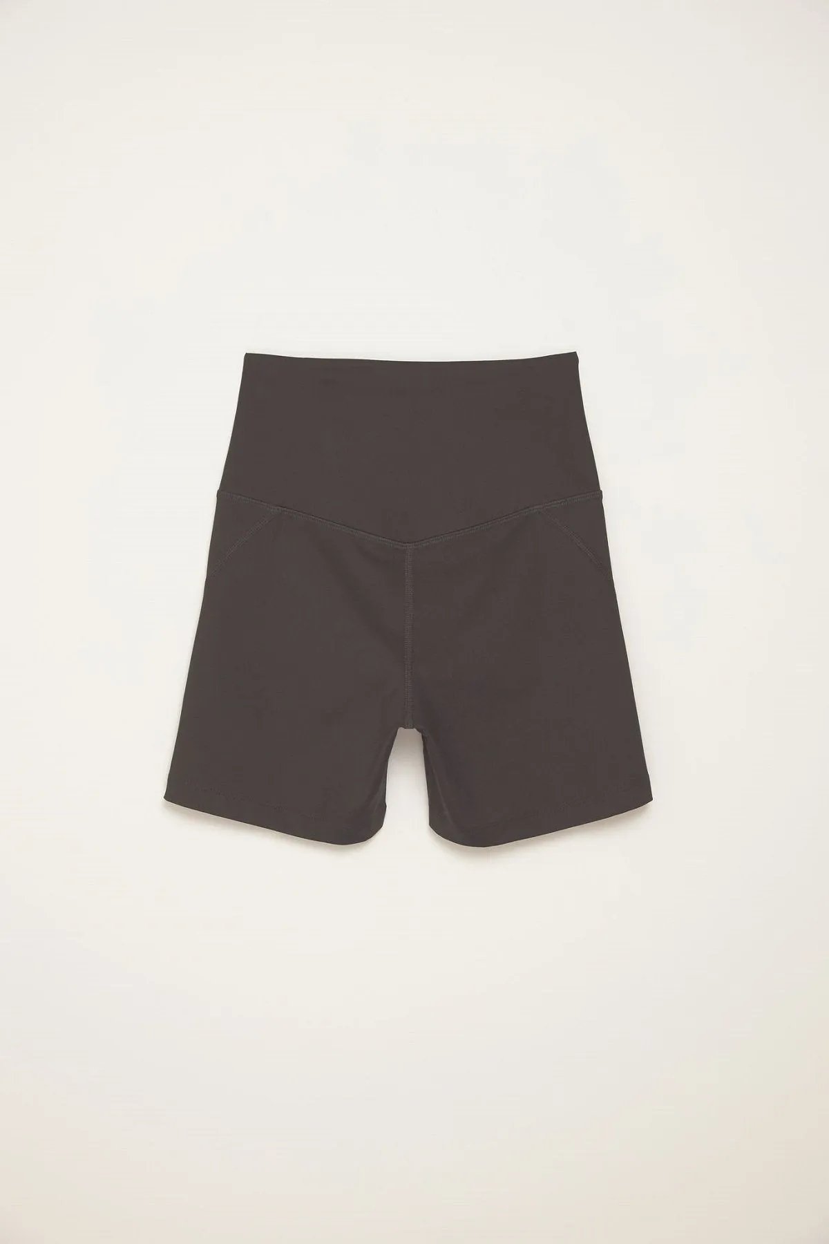 Run Shorts High-Rise - Made from Recycled Plastic Bottles