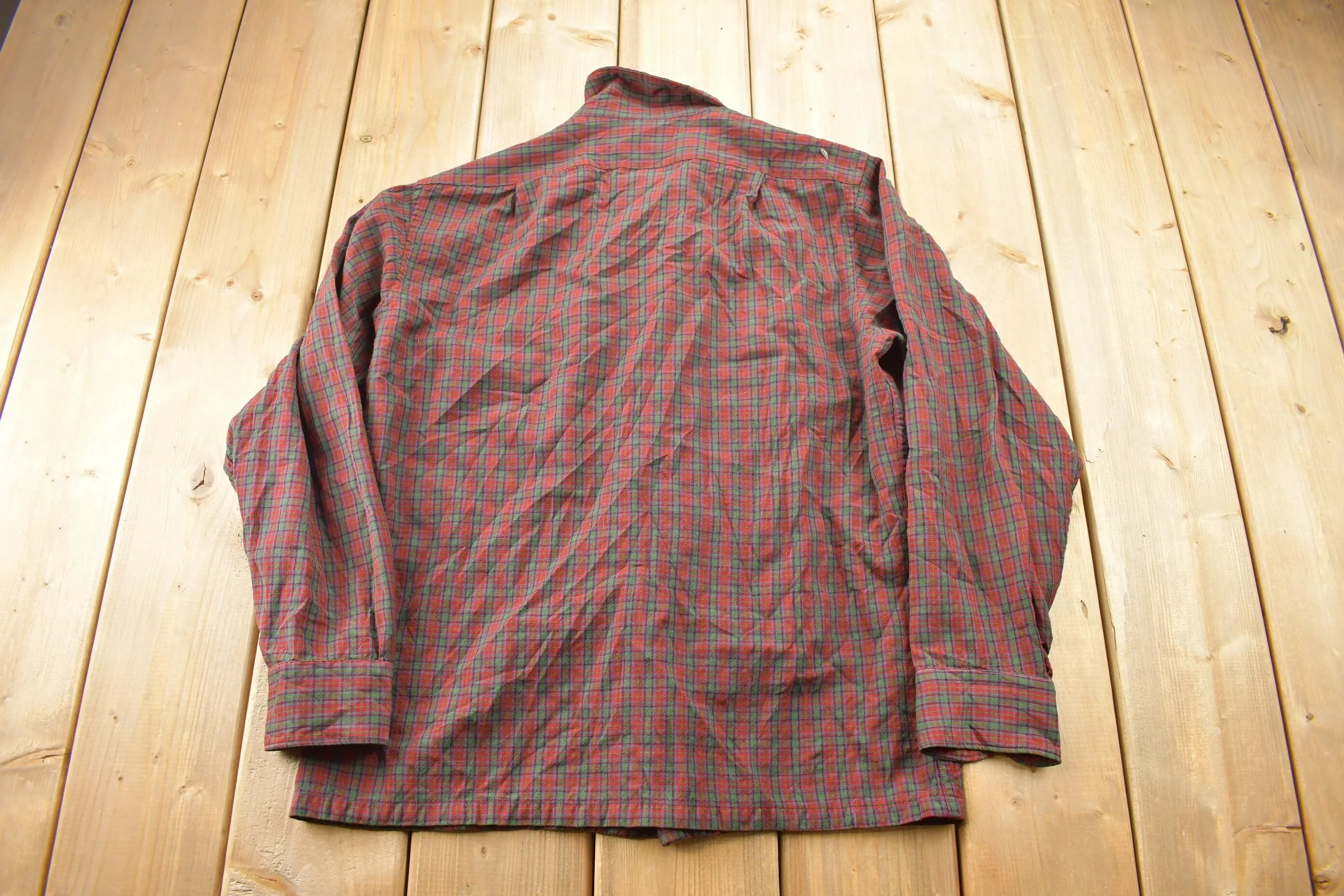 Vintage 1970s Sir Pendleton Plaid Button Up Board Shirt / 100% Virgin Wool / Loop Button / Outdoor / Made In USA / Flannel